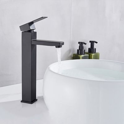 Vòi rửa bát đĩa mạ điện tùy chỉnh Vòi vuông phòng tắm màu đen miễn phí