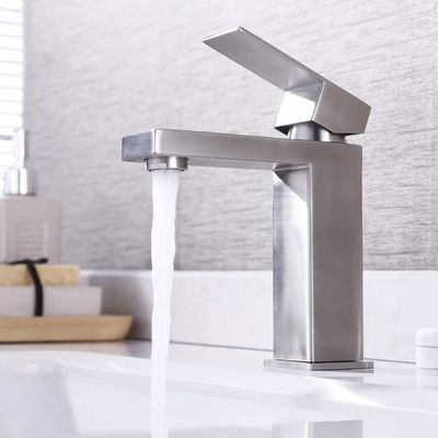 Máy trộn vòi nước nóng và lạnh chải bạc thân thiện với môi trường cho chậu rửa